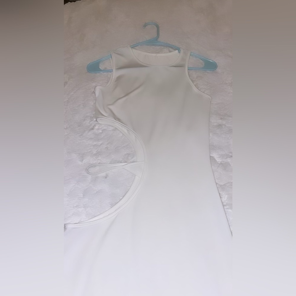 White dress 🤍
